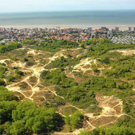 On The Edge Of The Center Of * Bray-Dunes